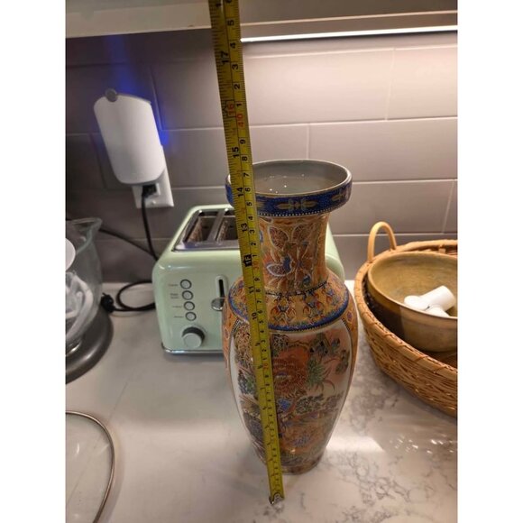 Vintage Satsuma style Japanese Vase - Picture 10 of 10